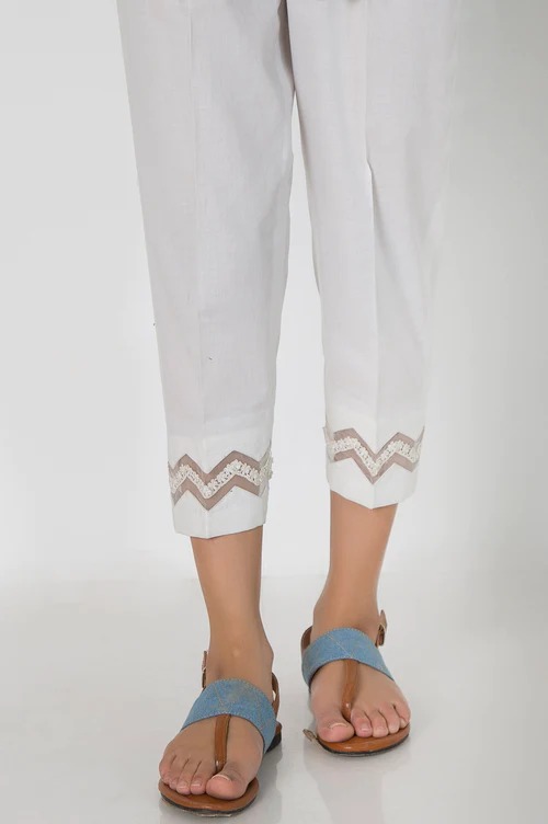 Embellished Cambric Capri Pants - White
